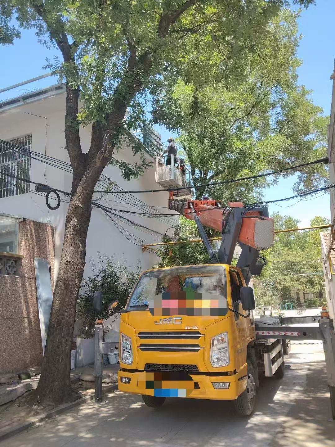 革吉县高空作业车能吊装重物吗？最大承载多少公斤？