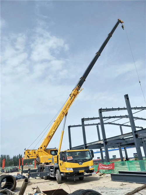 革吉县超高层建筑钢结构吊装案例